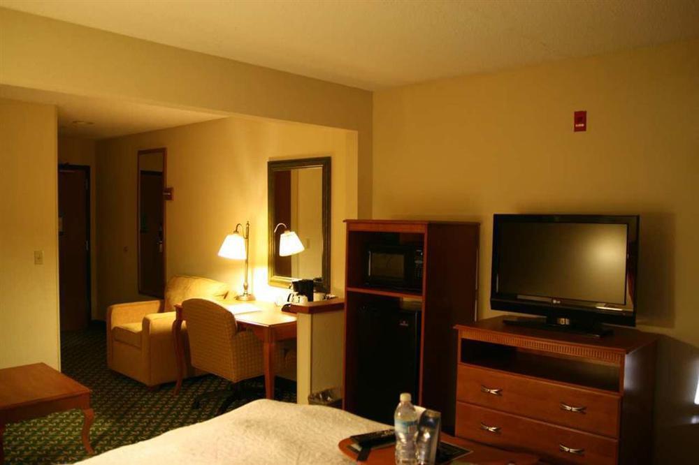 Hampton Inn Minneapolis-Бернсвілл Номер фото