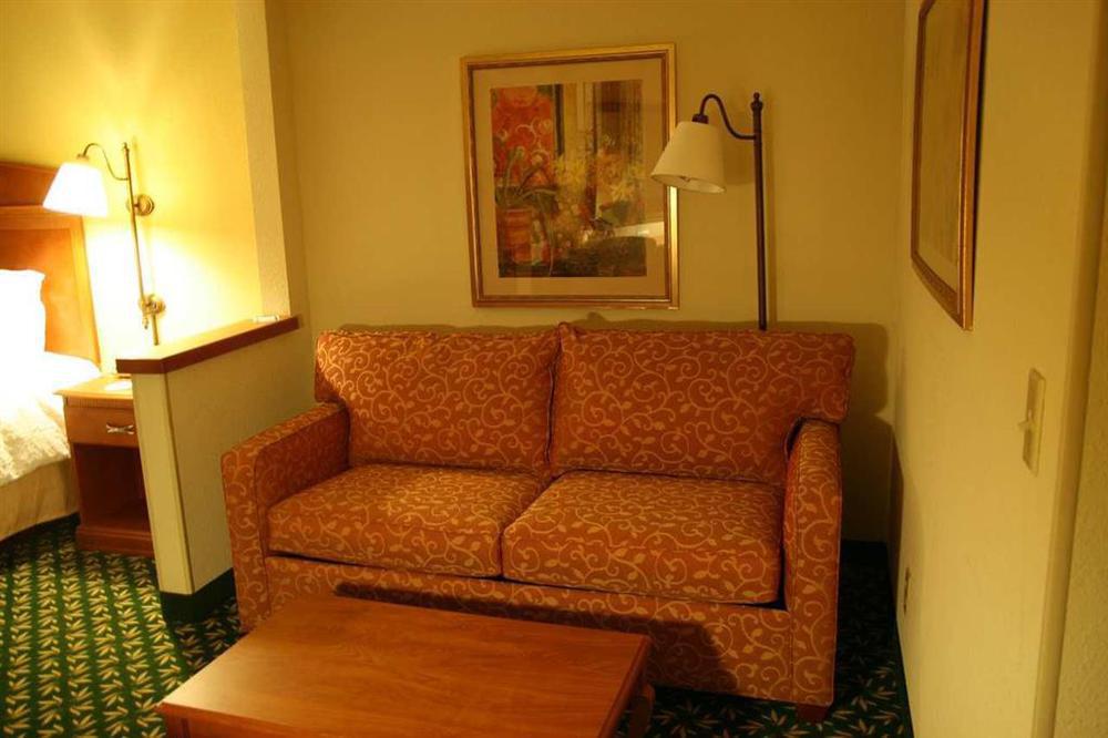 Hampton Inn Minneapolis-Бернсвілл Номер фото