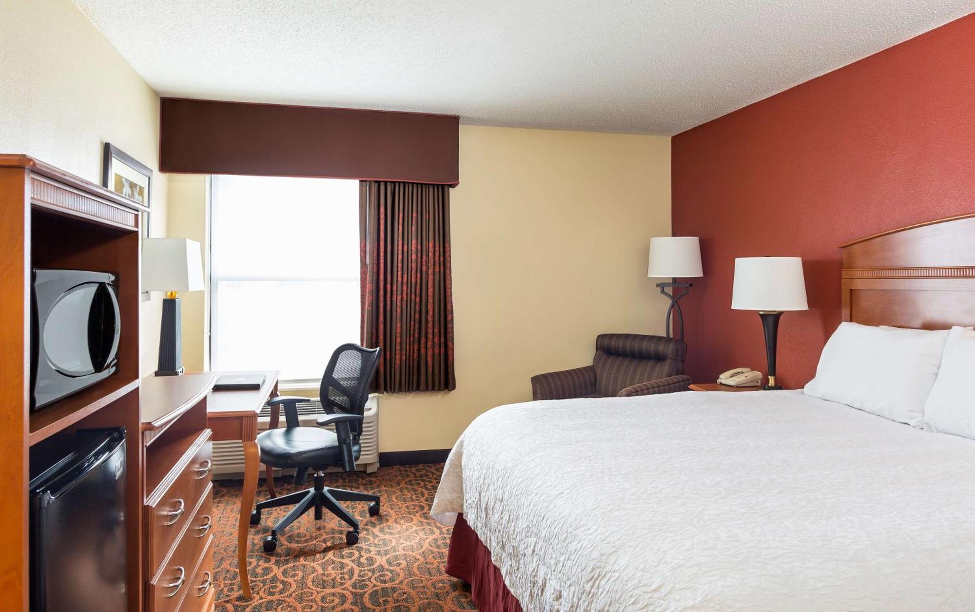 Hampton Inn Minneapolis-Бернсвілл Екстер'єр фото
