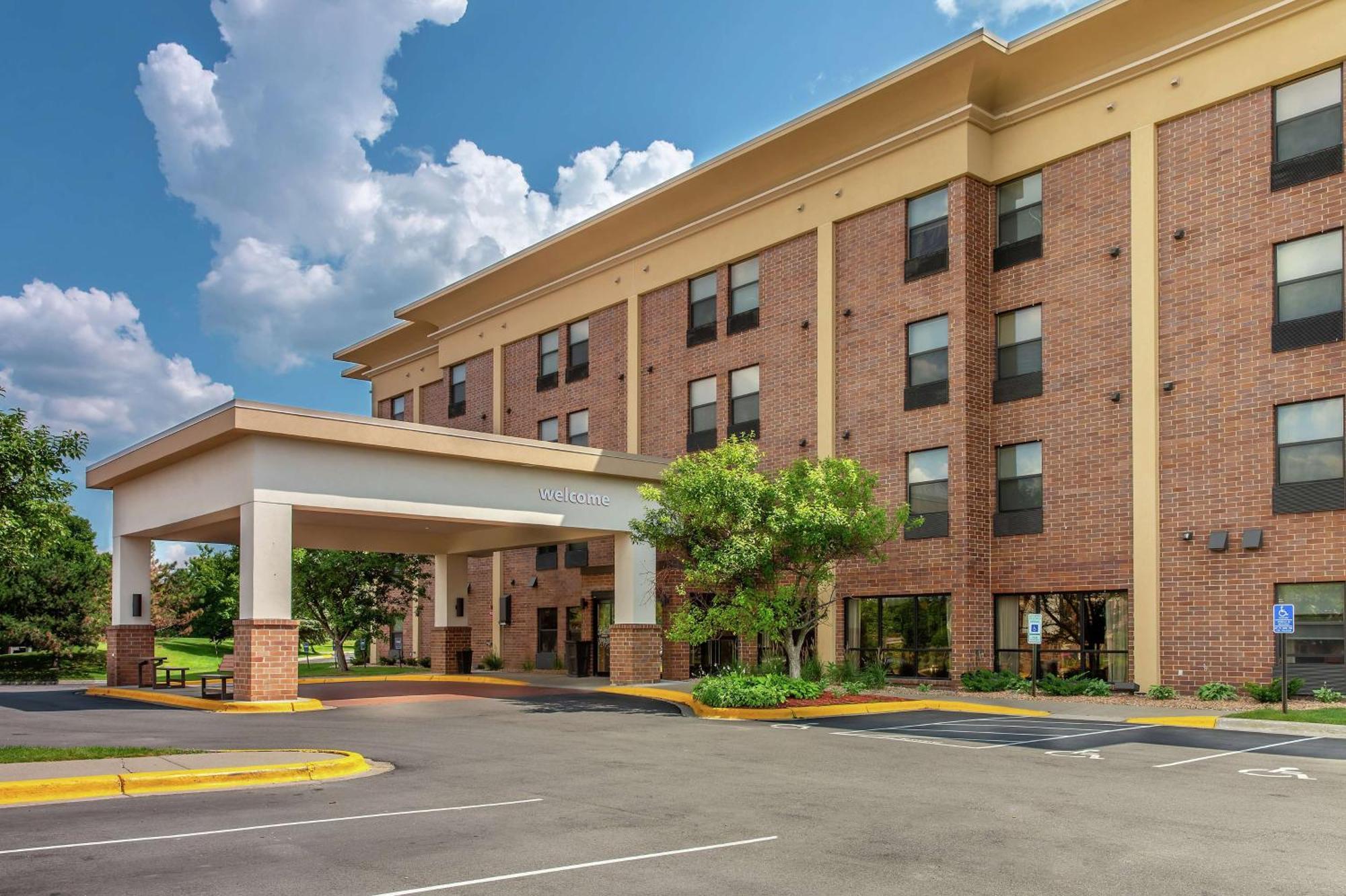 Hampton Inn Minneapolis-Бернсвілл Екстер'єр фото