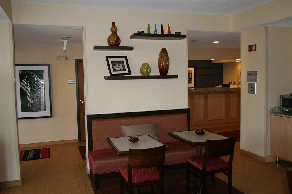 Hampton Inn Minneapolis-Бернсвілл Ресторан фото